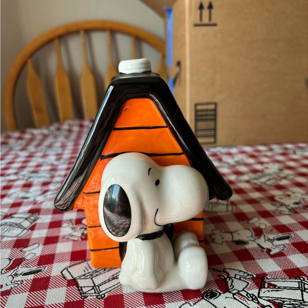 Peanuts Snoopy Ceramic Figurine with Orange Doghouse - soap dispenser